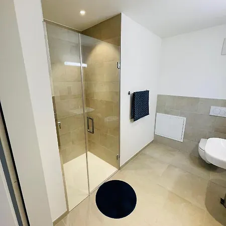 , Free Parking Apartment Locarno